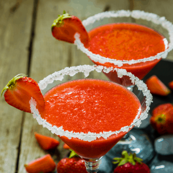 Best Spring Cocktails to Drink in the Sun